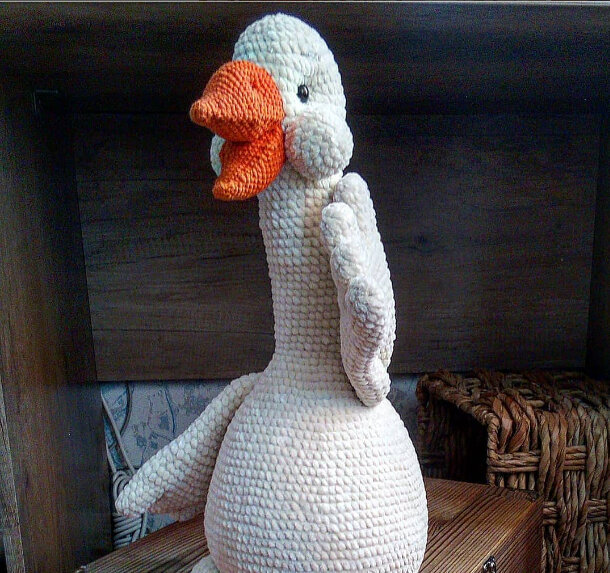 Amigurumi Plush Goose Free Pattern 1