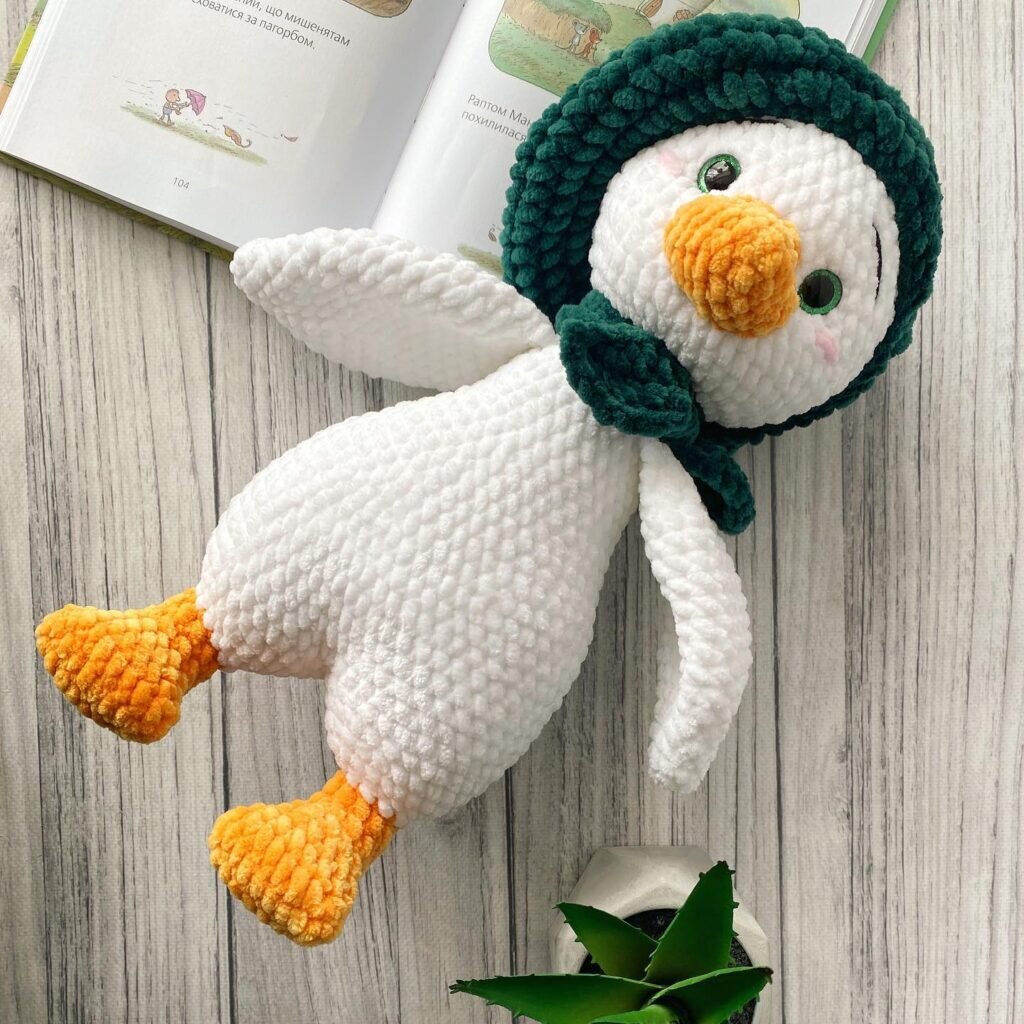 Amigurumi Plush Goose Free Pattern 2