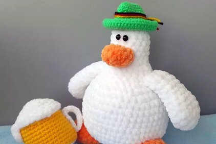 Amigurumi Plush Goose Free Pattern