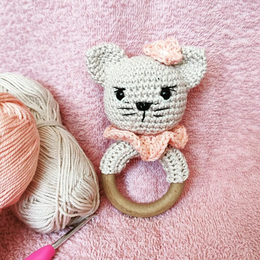 Amigurumi Rattle Cat Free Pattern 8