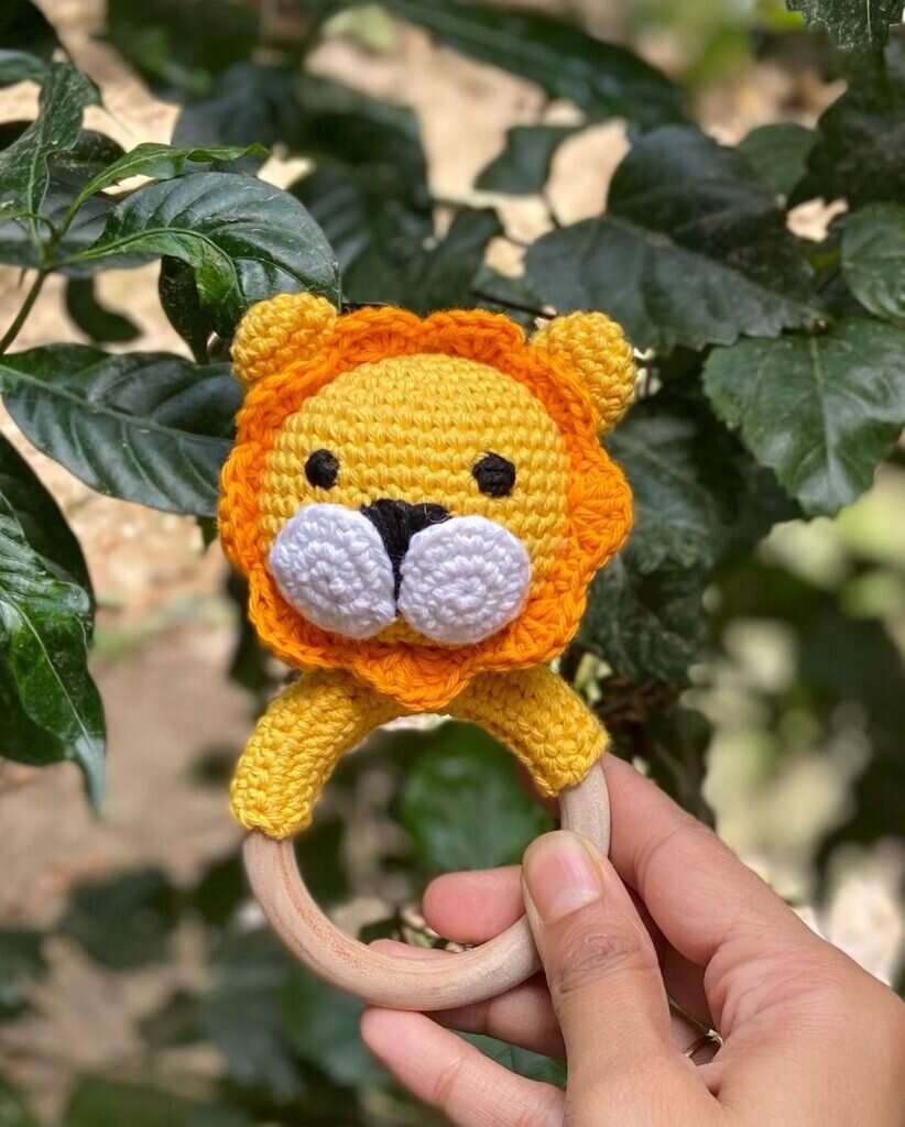 Amigurumi Rattle Lion Free Pattern 2