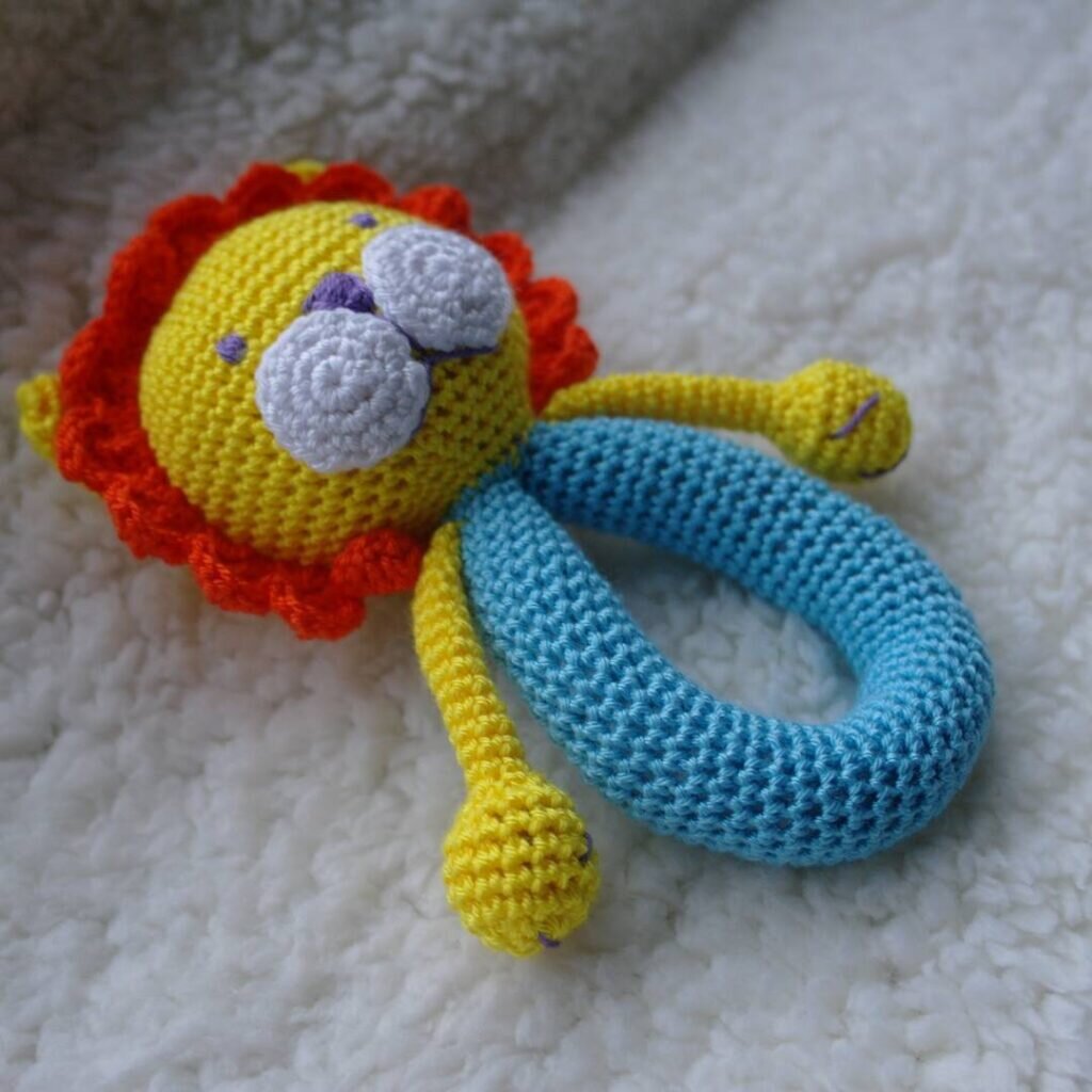 Amigurumi Rattle Lion Free Pattern 3