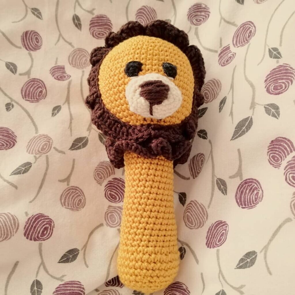 Amigurumi Rattle Lion Free Pattern 7