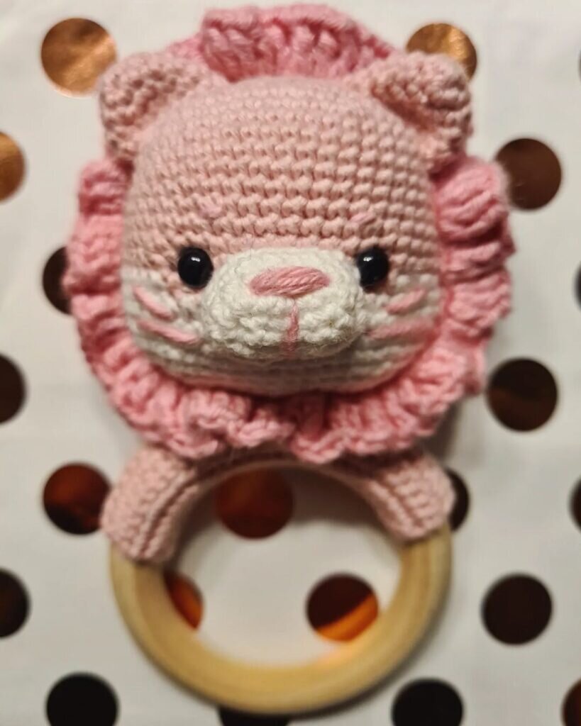 Amigurumi Rattle Lion Free Pattern 9