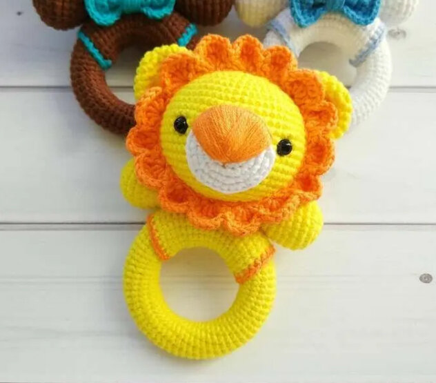 Amigurumi Rattle Lion Free Pattern