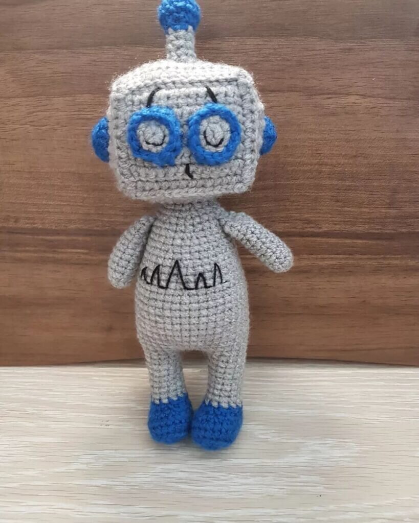 Amigurumi Robot Free Pattern 4