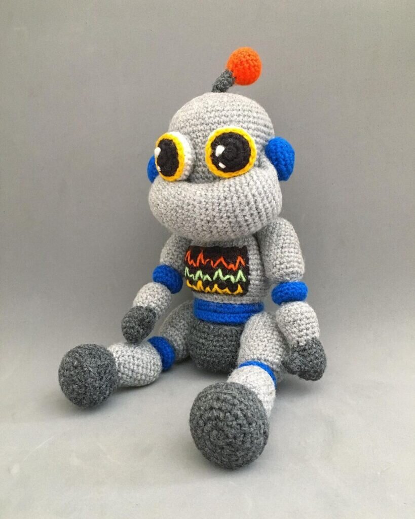 Amigurumi Robot Free Pattern 4