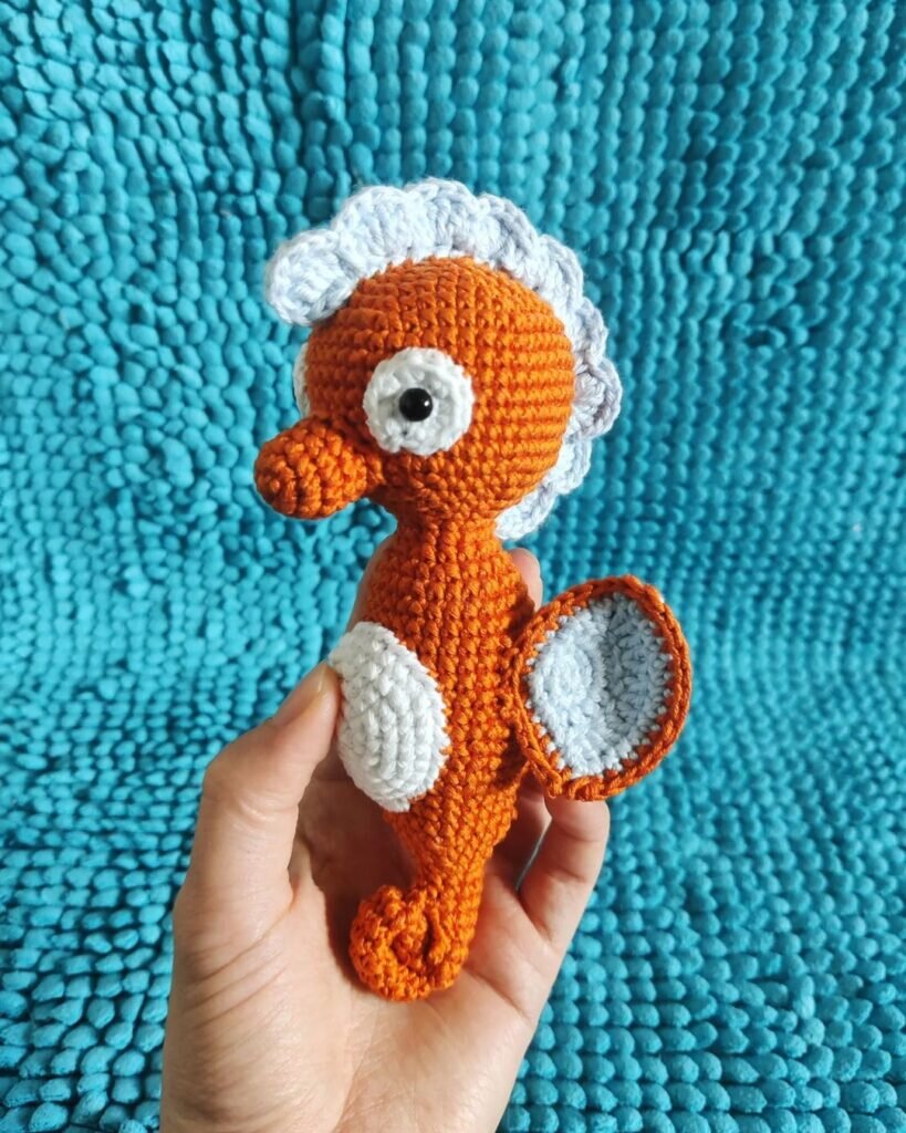 Amigurumi Sea Horse Free Pattern 2