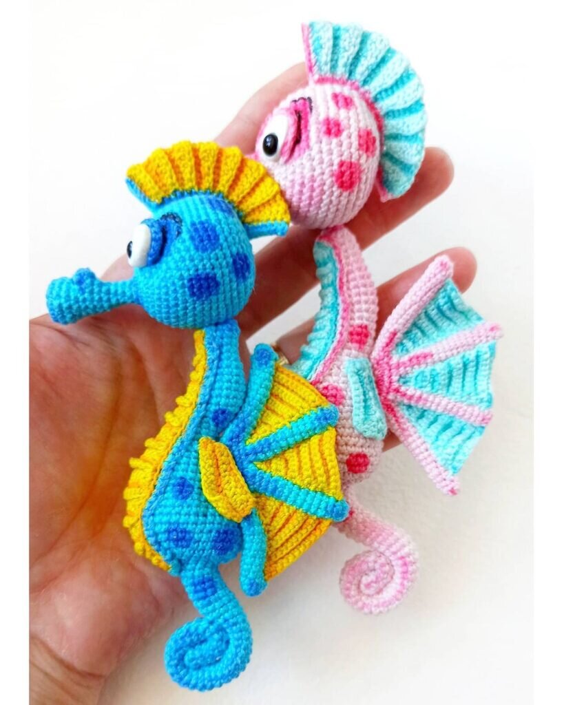 Amigurumi Sea Horse Free Pattern 4