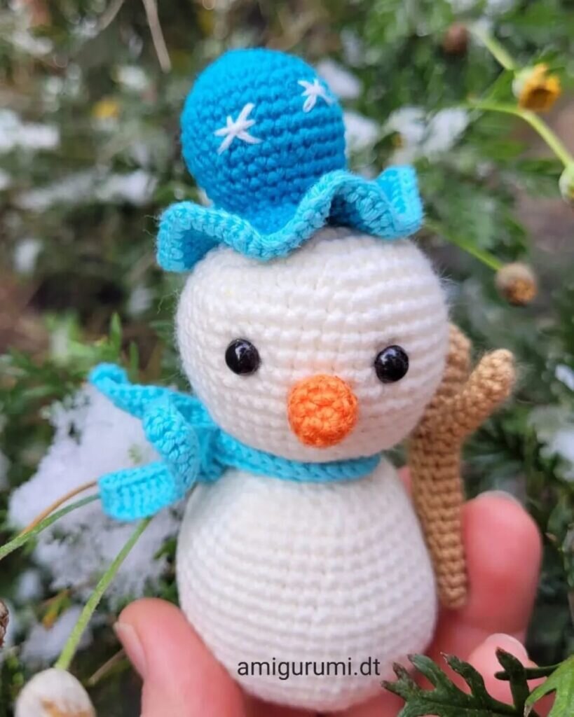 Amigurumi Snowman Crochet Pattern 1