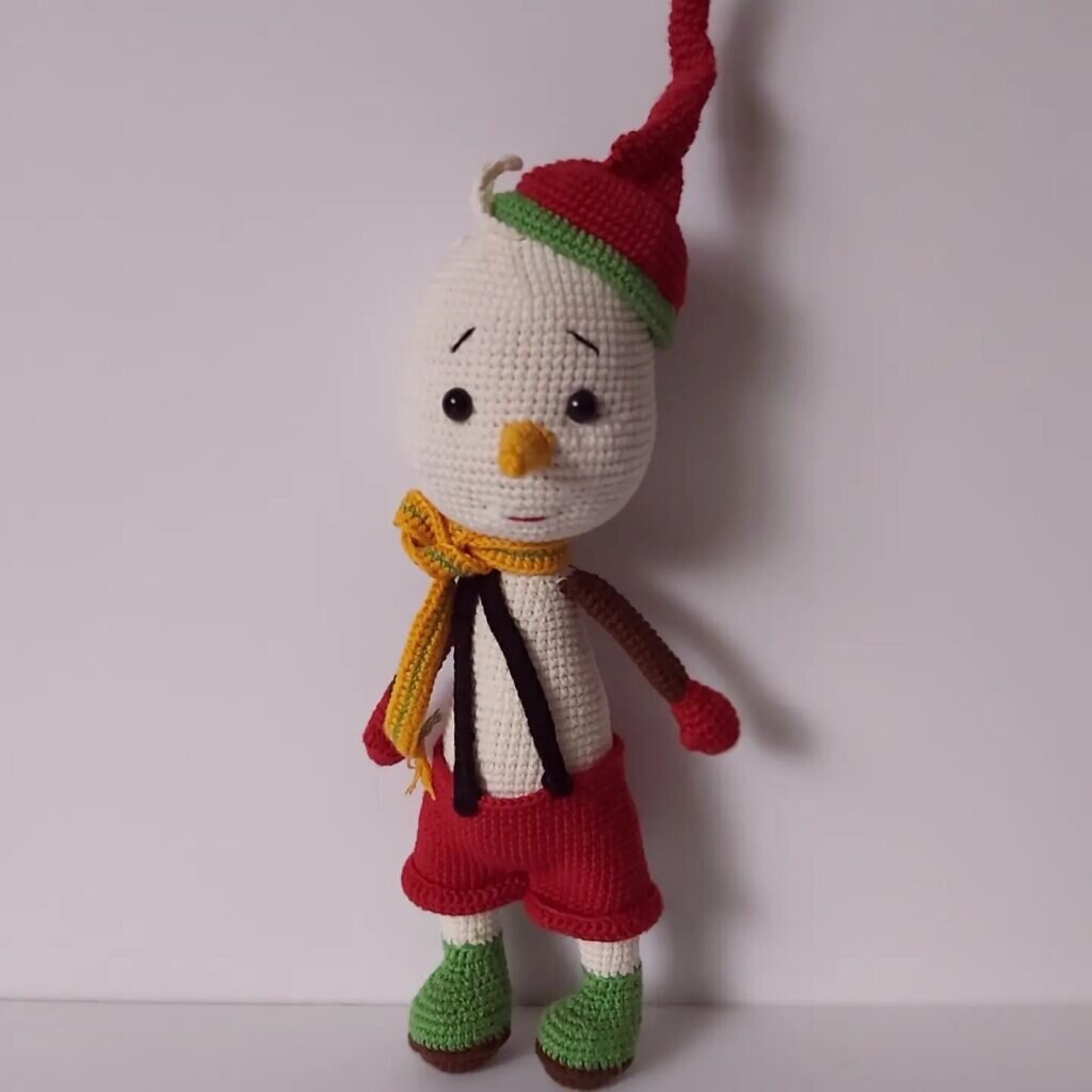 Amigurumi Snowman Free Pattern 4