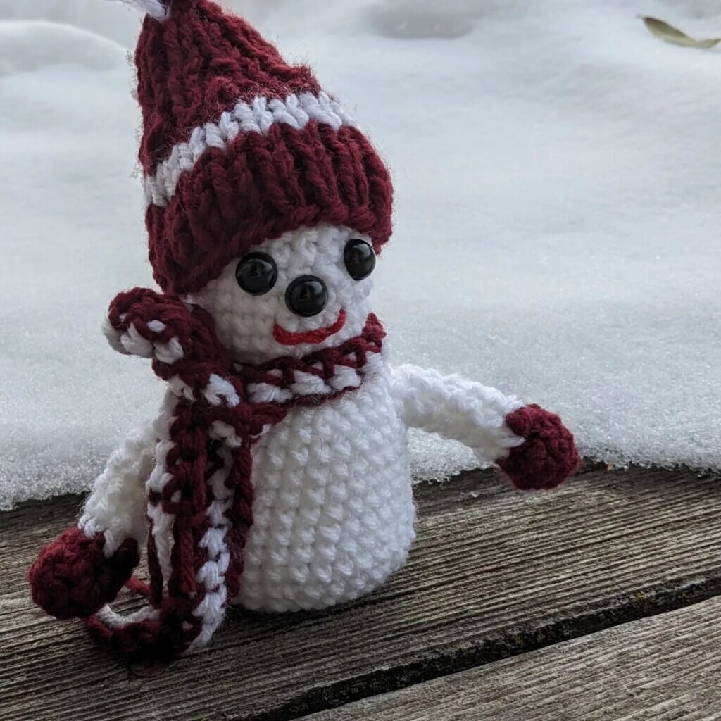 Amigurumi Snowman Free Pattern 6