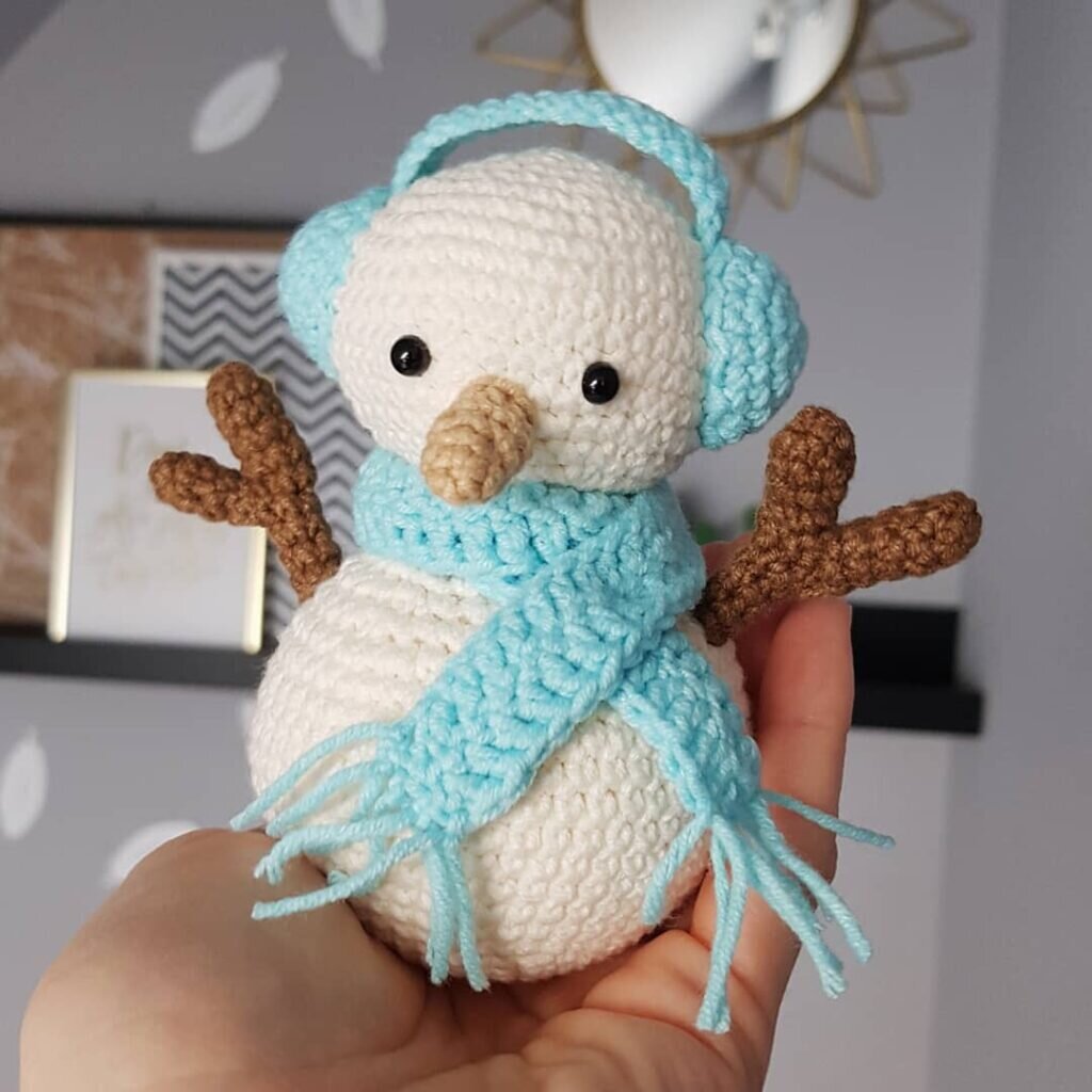 Amigurumi Snowman Free Pattern 1