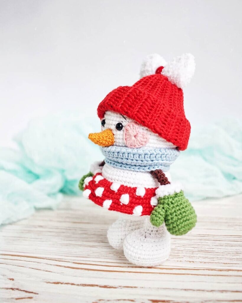 Amigurumi Snowman Free Pattern 3