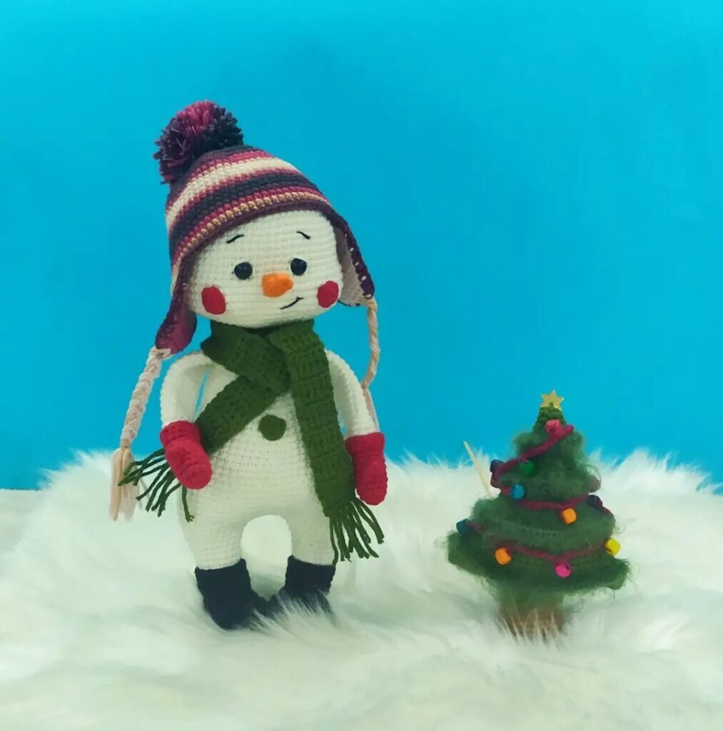 Amigurumi Snowman Free Pattern 4