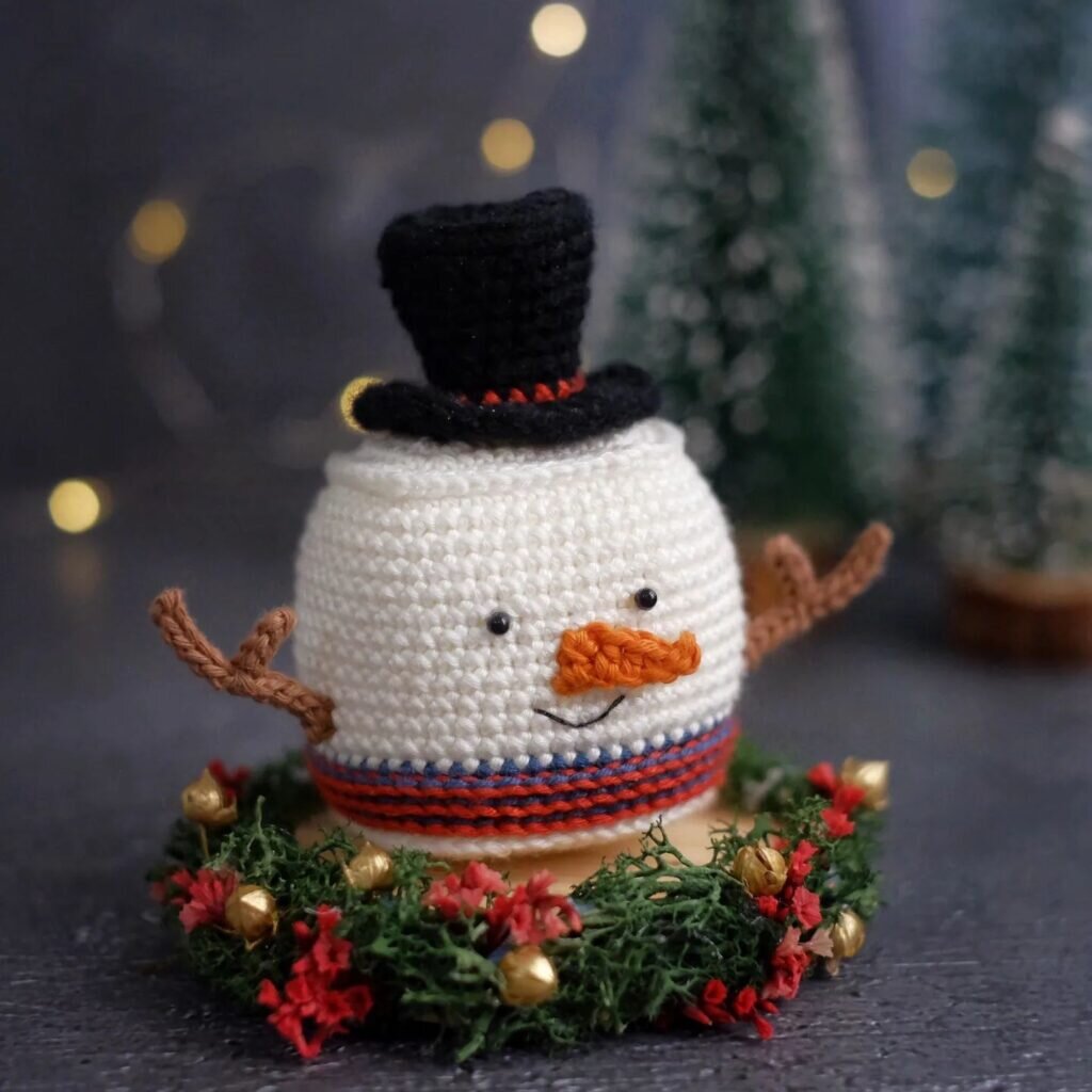 Amigurumi Snowman Free Pattern 2