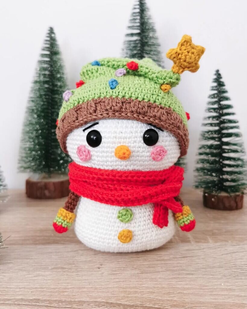 Amigurumi Snowman Free Pattern 7