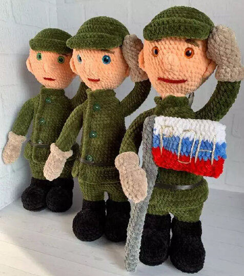 Amigurumi Soldier Free Pattern