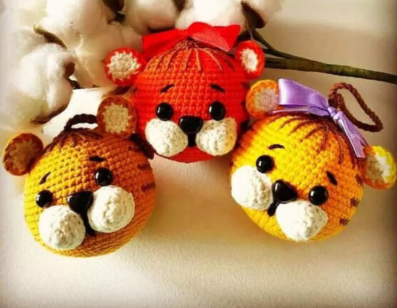 Amigurumi Tiger Keychain Free Pattern