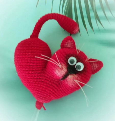 Amigurumi Valentine Cat Free Pattern