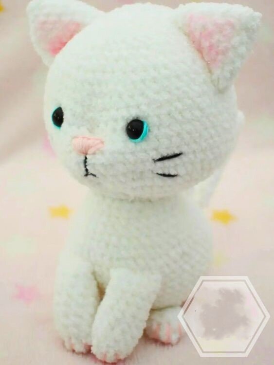 Amigurumi White Cat Free Pattern 3