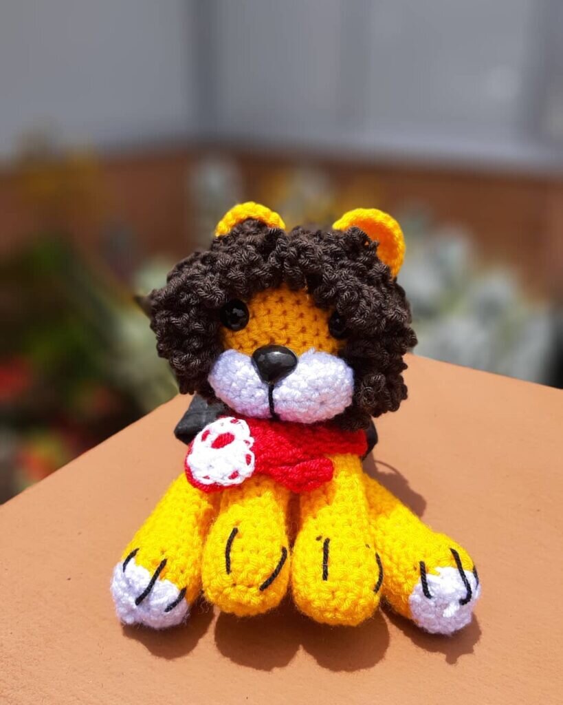 Amigurumi Yellow Leo Free Pattern 9