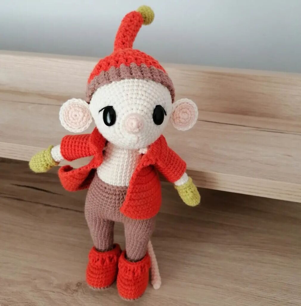 Baby Mouse Amigurumi Free Pattern 3