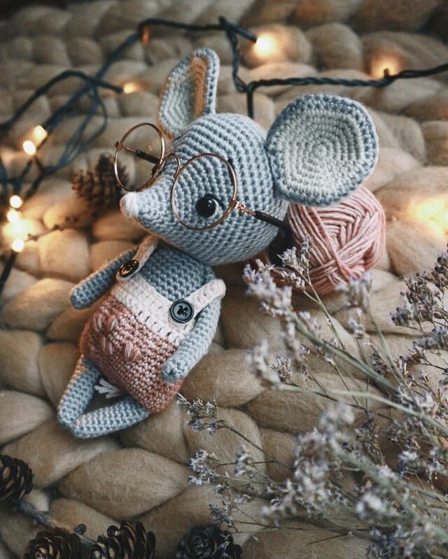 Baby Mouse Amigurumi Free Pattern 8