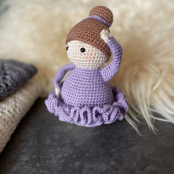 Ballerina Free Amigurumi Pattern