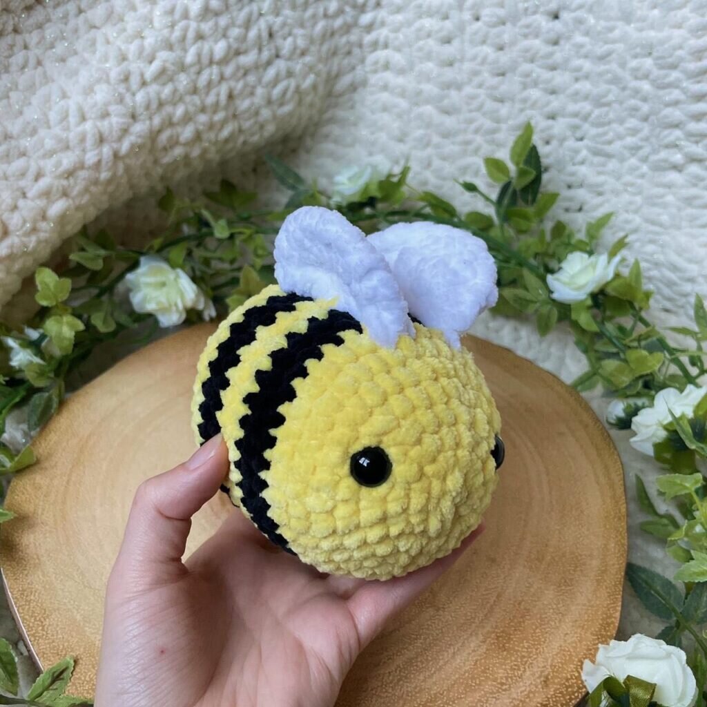 Bee Amigurumi Free Pattern 2