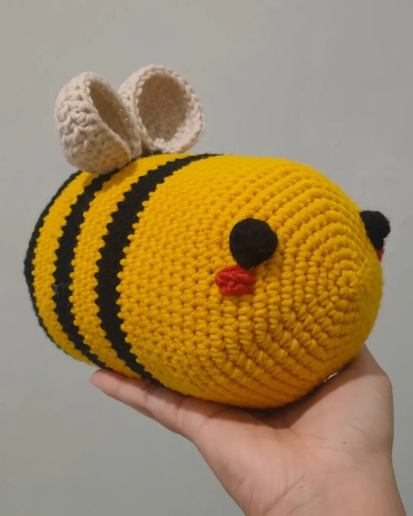 Bee Amigurumi Free Pattern 3