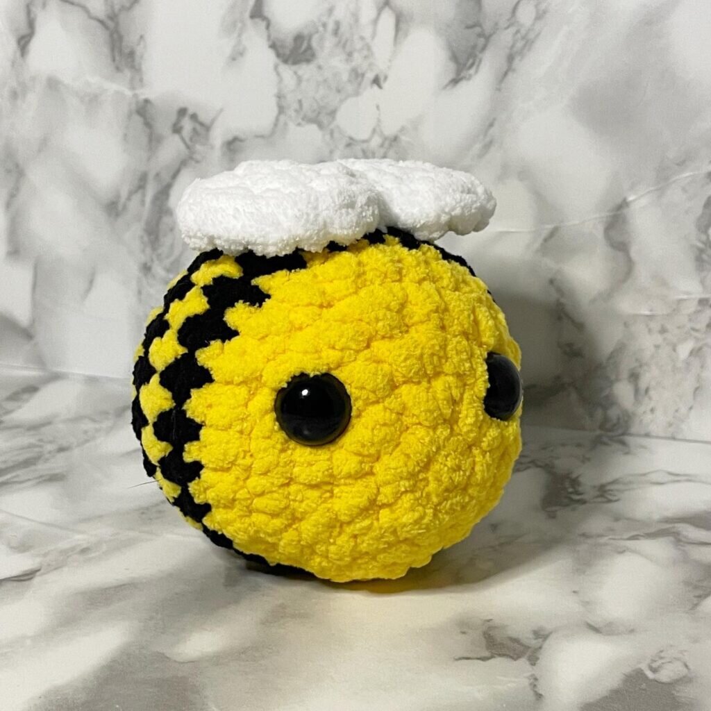 Bee Amigurumi Free Pattern 5