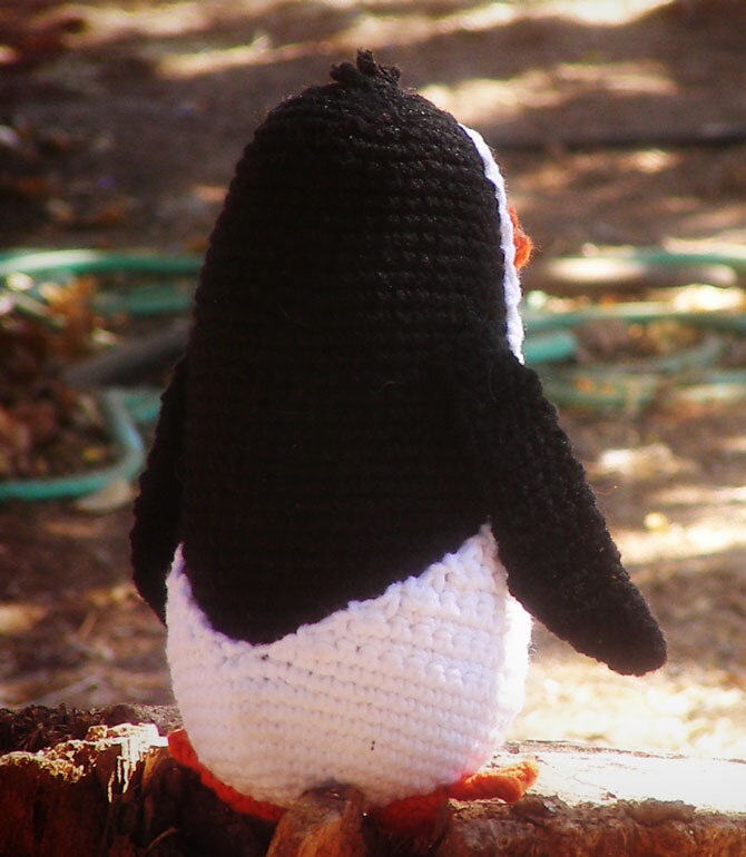 Cartoon Penguin Amigurumi Making 2