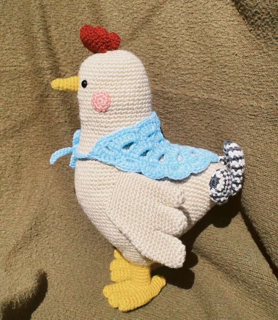 Chicken Amigurumi Free Pattern 3