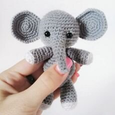 Crochet Elephant Keychain Free Pattern 1