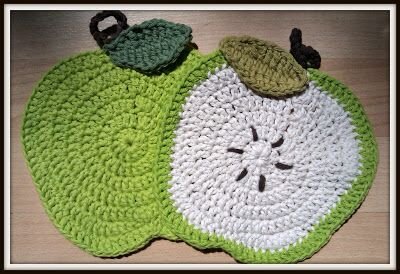 Crochet Potholders Apple Free Pattern 6