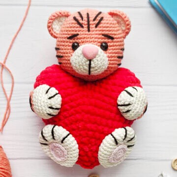 Crochet Tiger With Heart Free Pattern Amigurumi