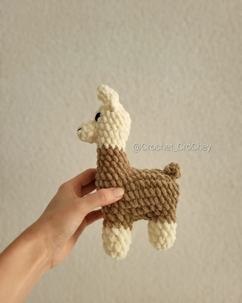 Cute Alpaca Amigurumi Free Pattern 11