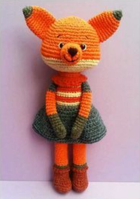 Free Pattern of Fox in Knitting Dress 1