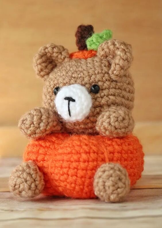 Free Pattern Pumpkin Bear Amigurumi 5