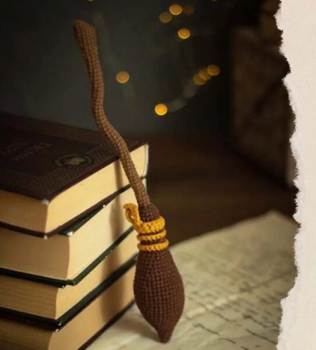 Harry Potter Broom Crochet Pattern