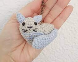 Heart Cat Keychain Amigurumi Free Pattern 5