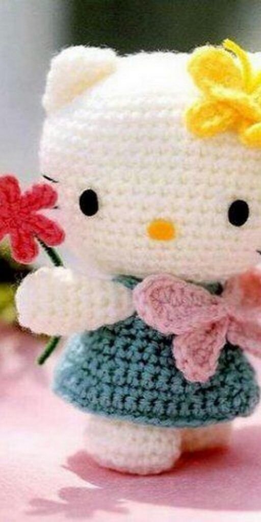 Hello Kitty Amigurumi Free Pattern 1