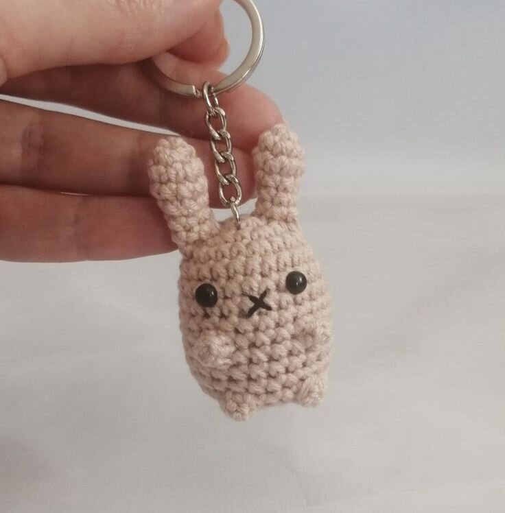 Keychain Bunny Amigurumi Free Pattern 5