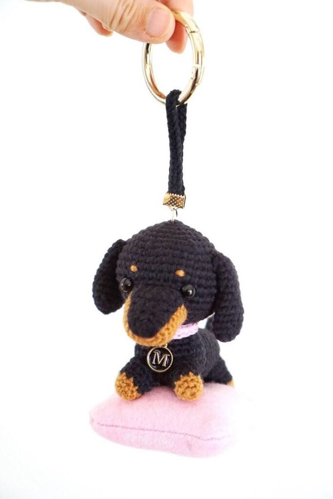 Keychain Dog Amigurumi Free Pattern 3