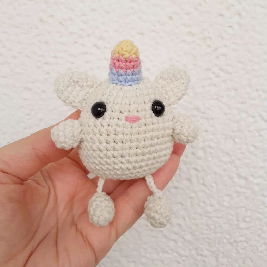 Keychain Unicorn Amigurumi Free Pattern 5