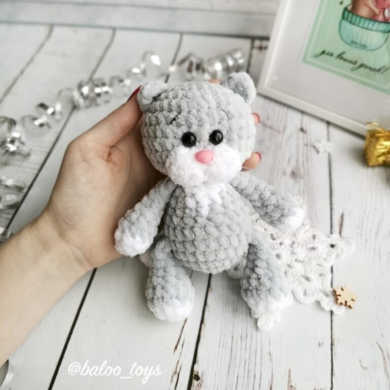 Knitten Plush Amigurumi Free Pattern 1