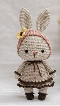 Knitting Amigurumi Bunny Latta in Dress Pattern 3