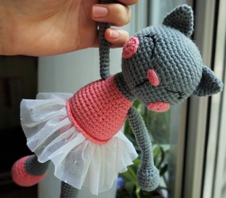 Knitting Amigurumi Cat Ballerina Free Pattern