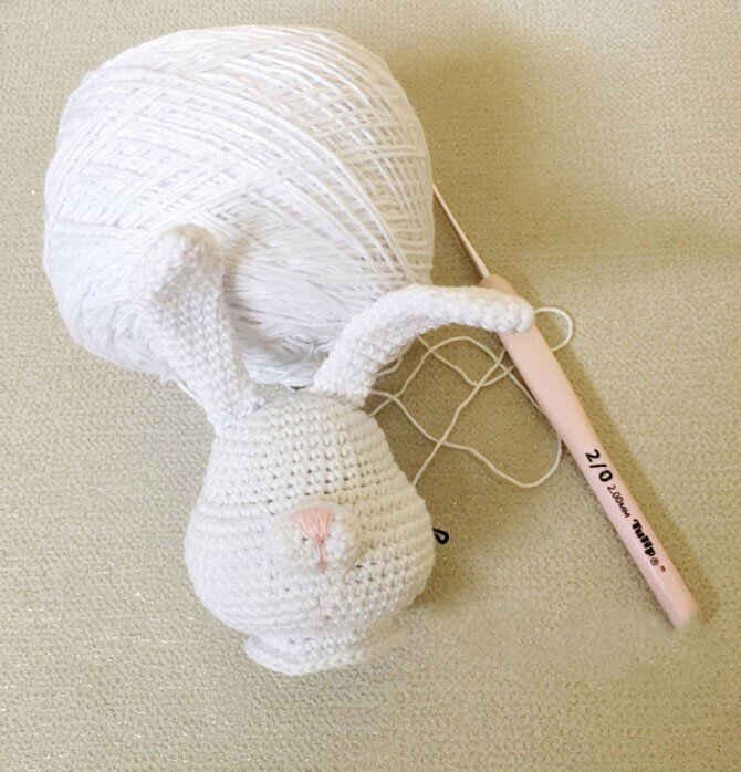 Knitting Snowball Rabbit Amigurumi Pattern 1